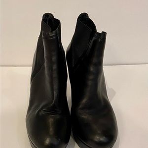 Steve Madden Black Boot - Size 6.5